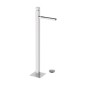 CUBE WATERFALL monocomando lavabo da pavimento con bocca a cascata finitura cromo
