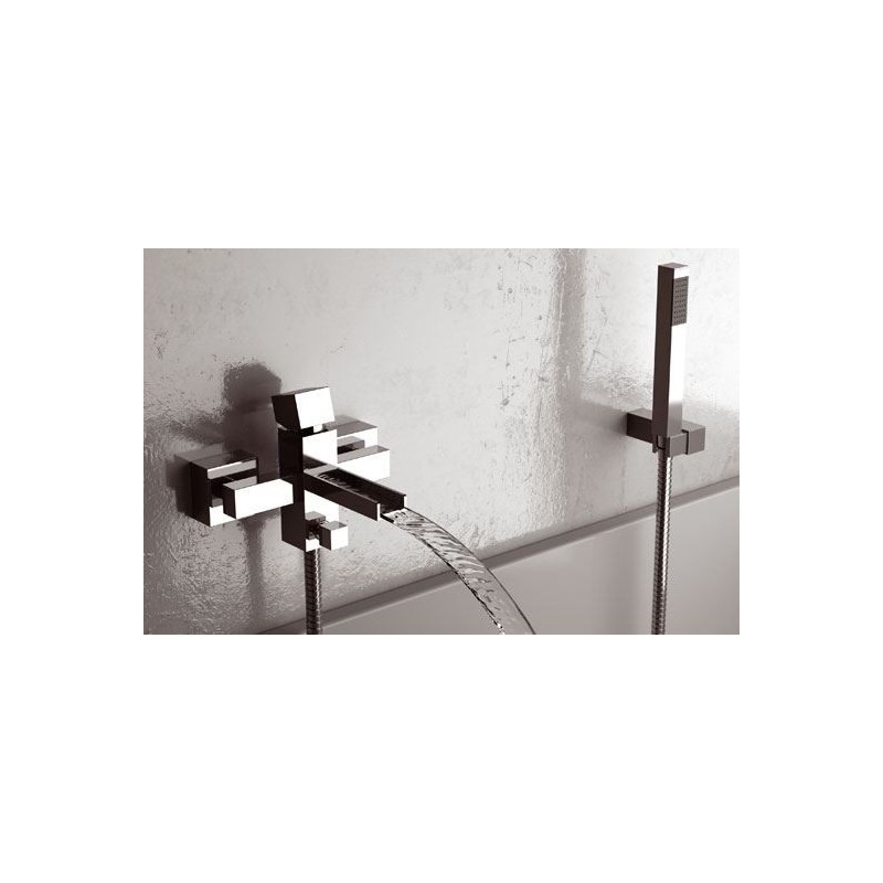 CUBE WATERFALL monocomando vasca esterno con bocca a cascata finitura cromo